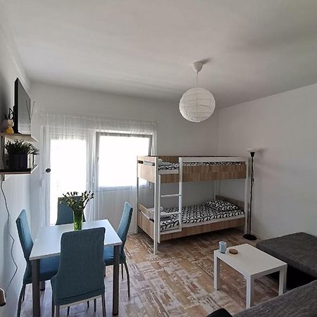 Ferienwohnung Ema & Mila 2 Knin Exterior foto